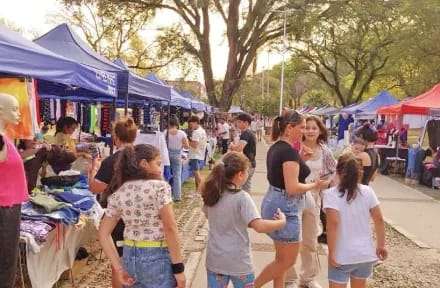 Las Ferias de la Ciudad estarán presentes en diferentes plazas y paseos de Corrientes